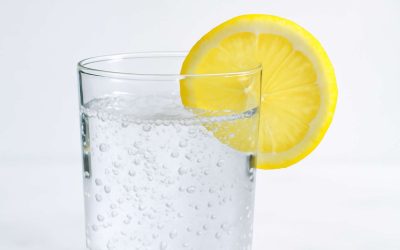 Sparkling Water or Still Water: Which Refreshing Choice is Best for You?
